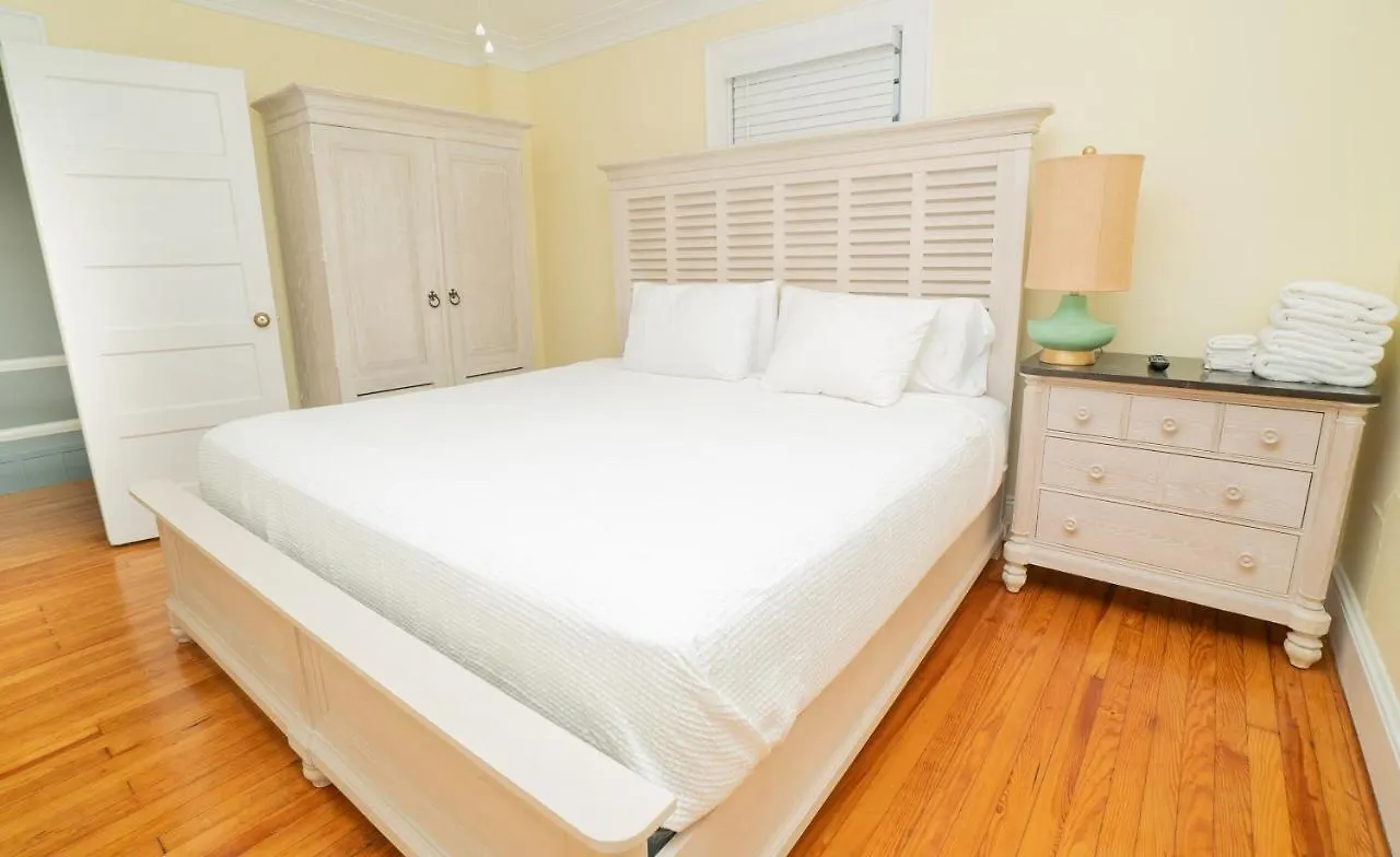 Hemingsway'S Village Luxury Beach Houses Virginia Beach
