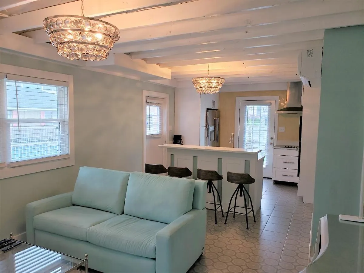 Hotel Hemingsway'S Village Luxury Beach Houses Virginia Beach